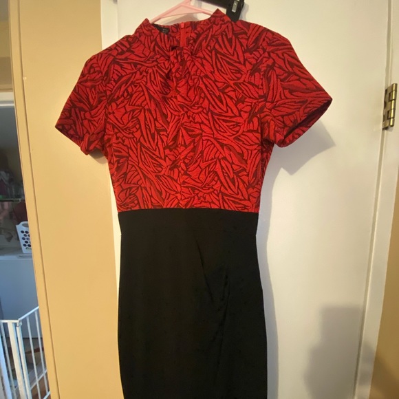 Dresses & Skirts - Bodycon dress